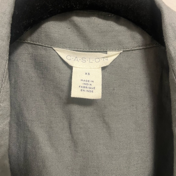 Caslon Linen Blend Button Down Shirt | XS - Picture 7 of 7